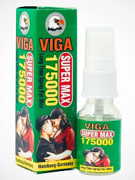 Viga Super Max 175000 product packaging with a bottle and box on a white background

